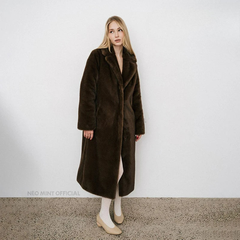 Mint Elegant Mink Hook Coat