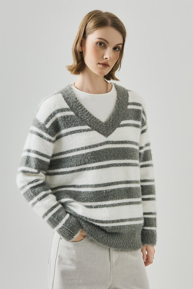 Loose V Neck Knit Sweater