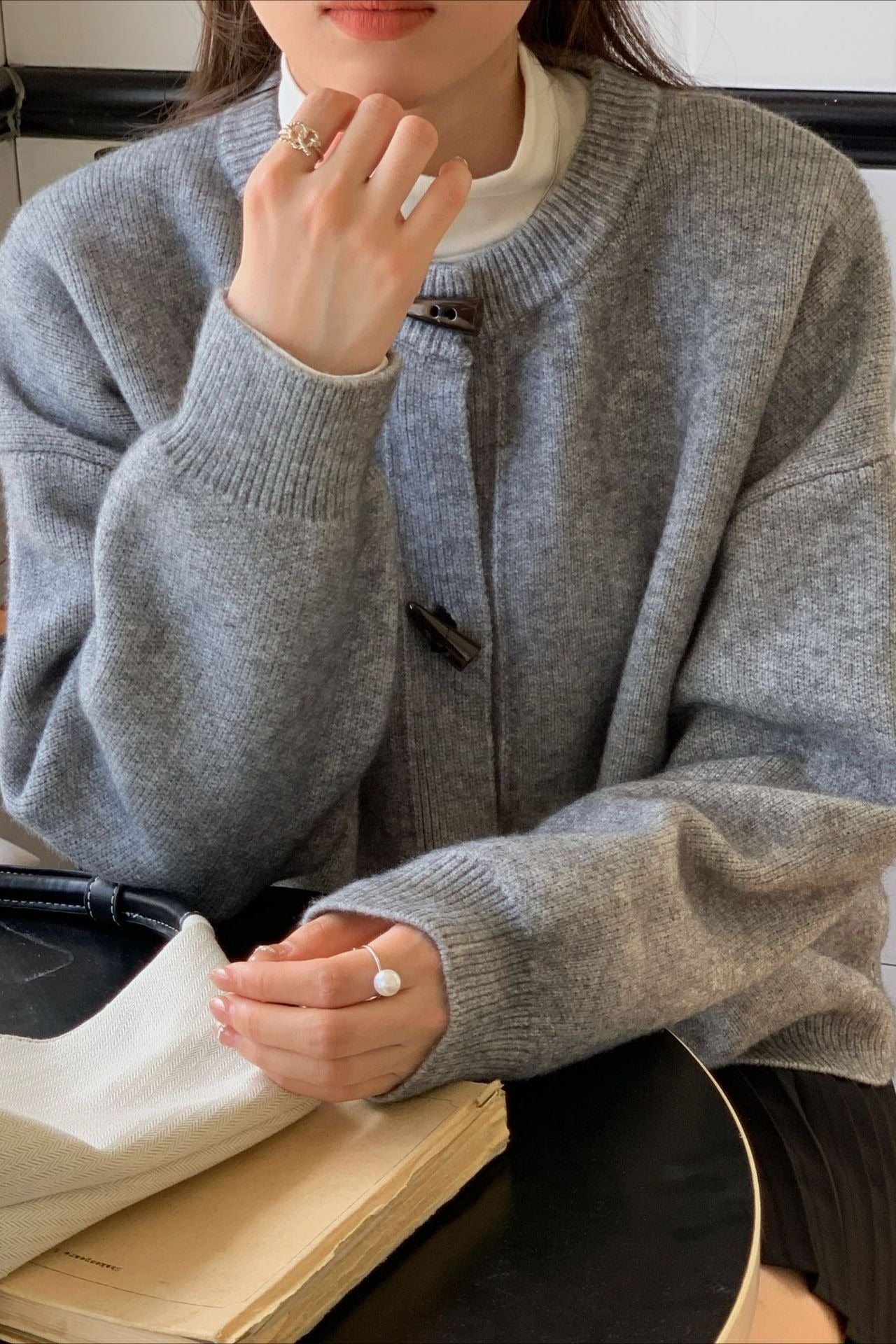 Retro Toggle Short Knit Cardigan