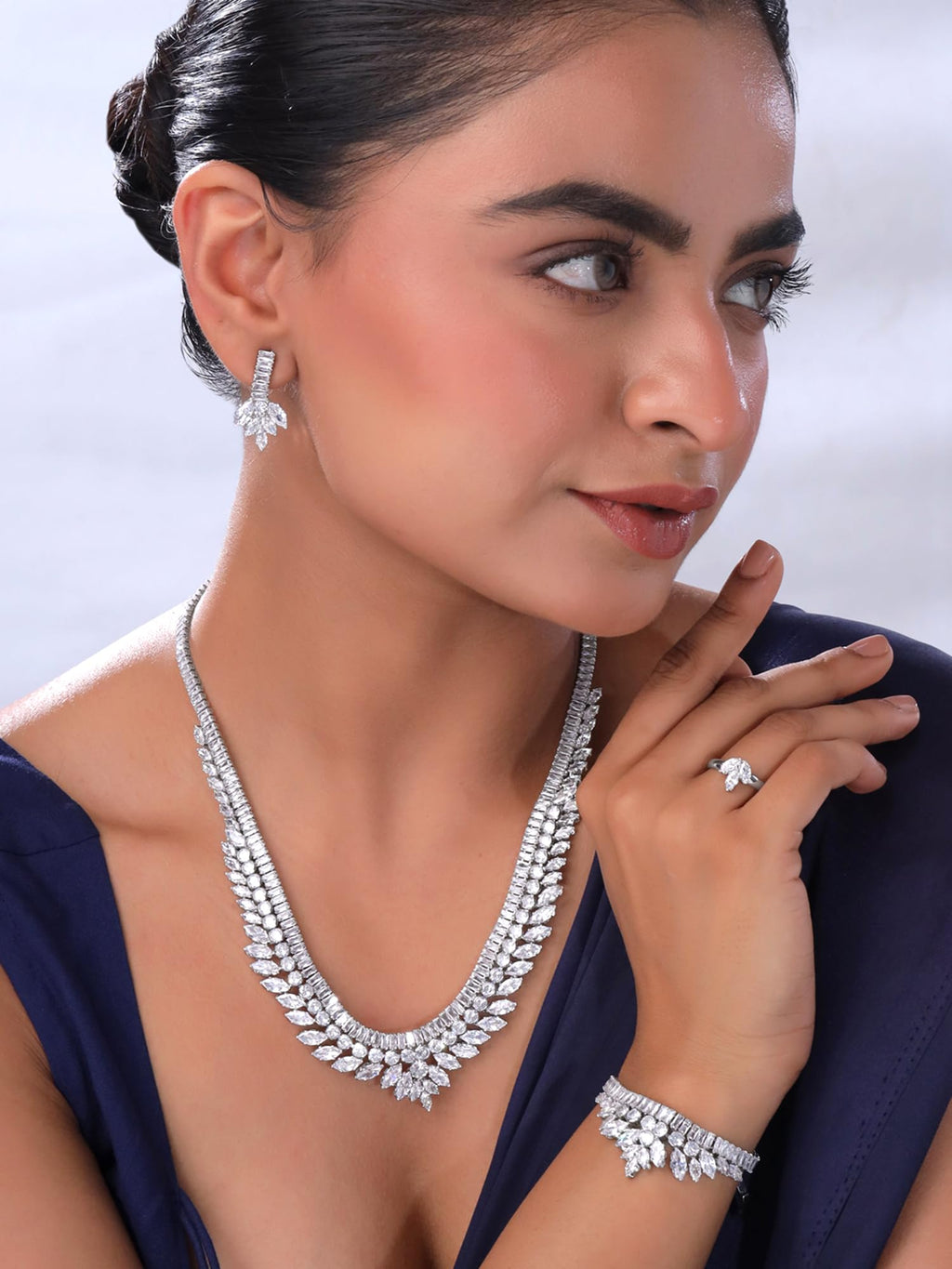 Black Circle Pendant Earring