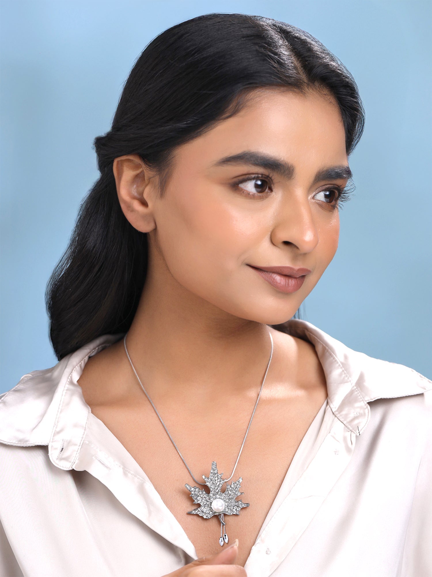 Silver Maple Leaf Pendant Necklace