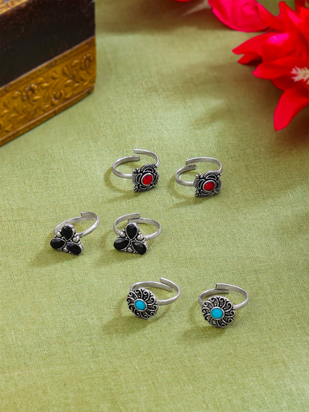 Oxidised Silver Three Pair Adjustable Toe Ring