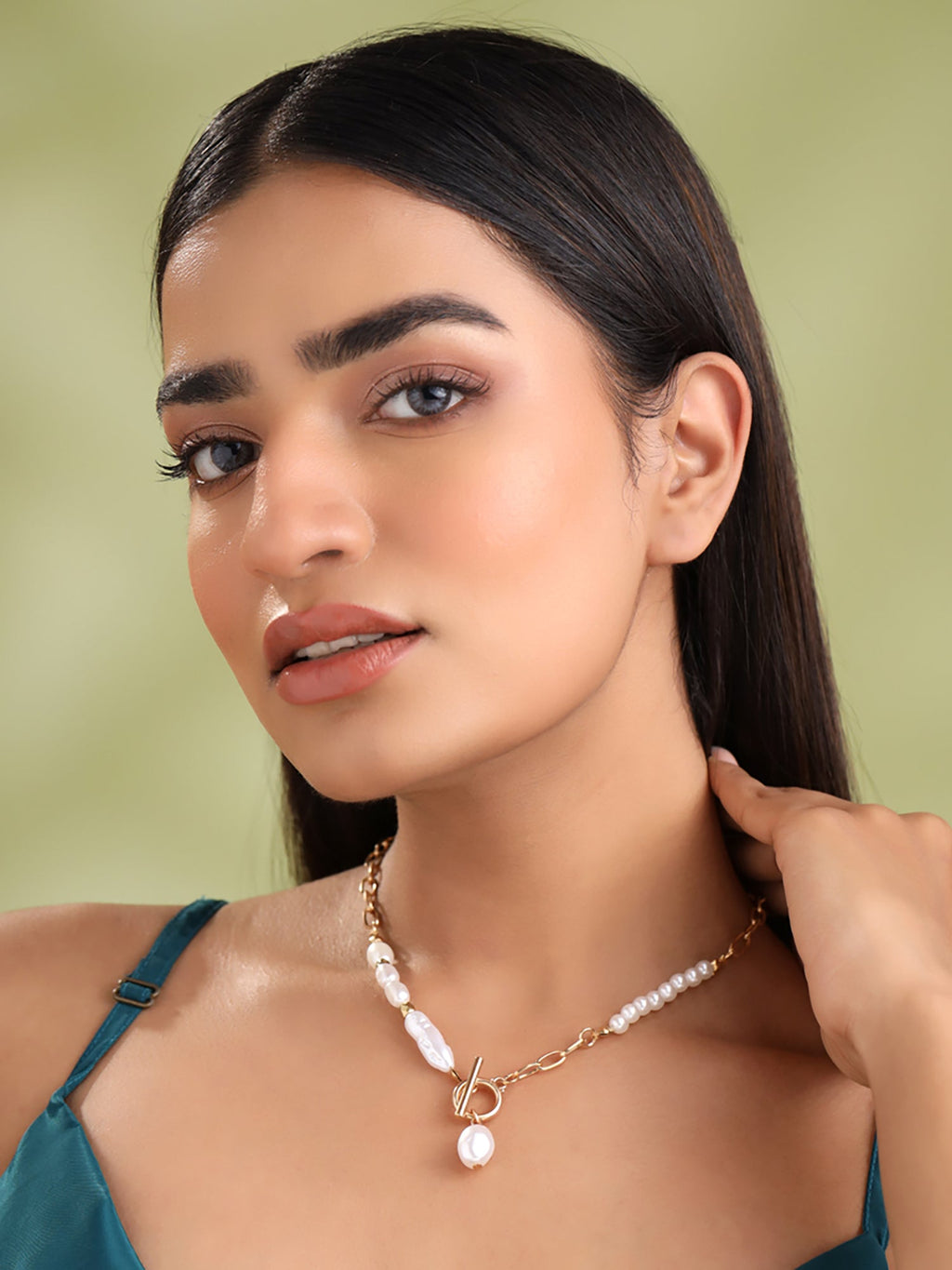 Gold Pearl Chain Fashion Necklace