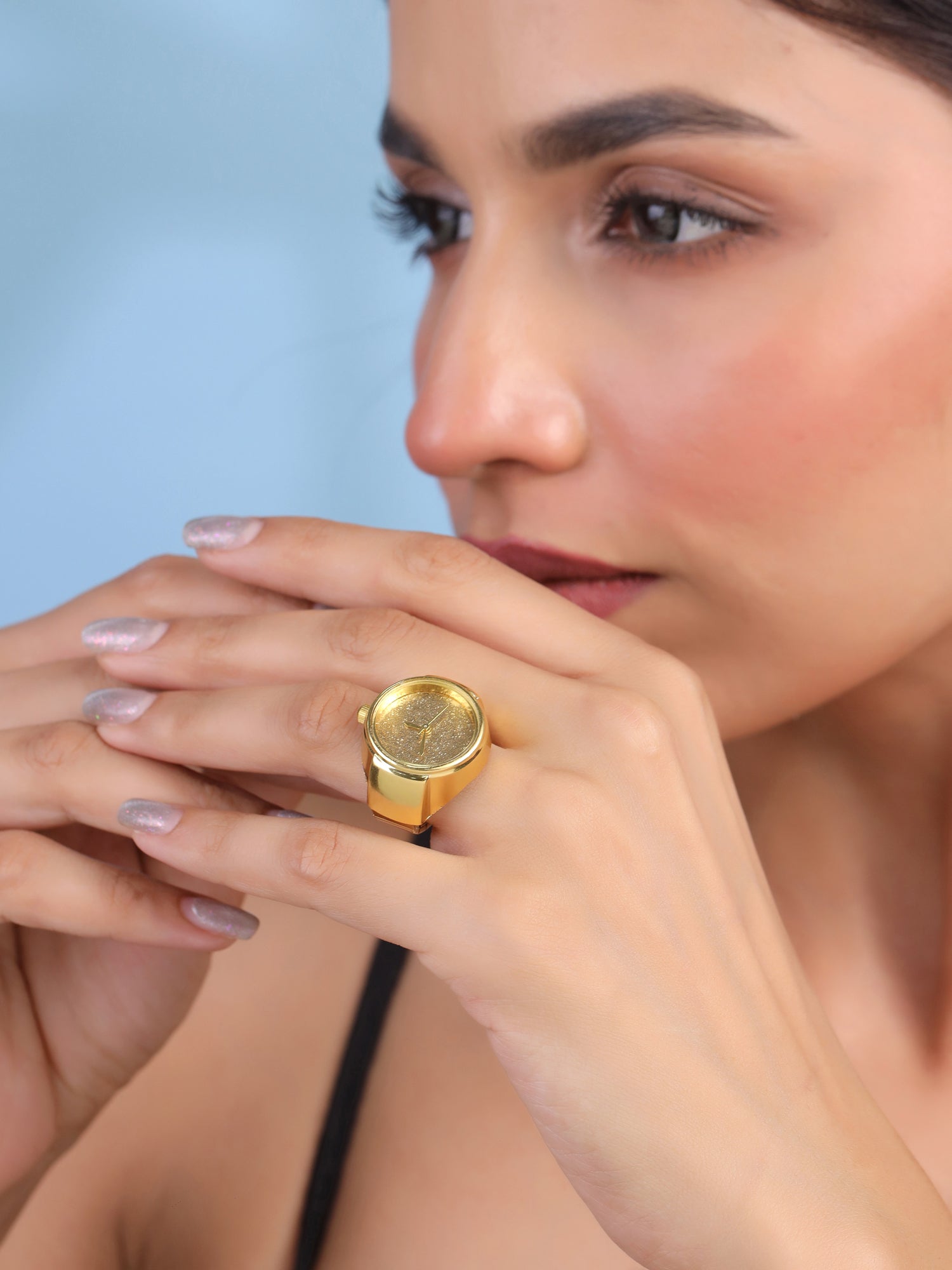 Gold Dial Analog Watch Stretchable Ring