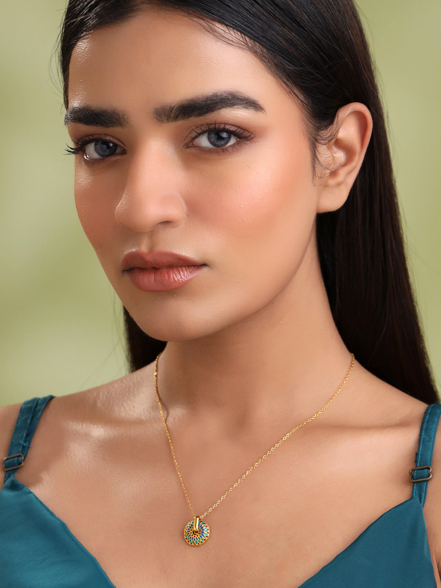 Simple Golden Chain Necklace