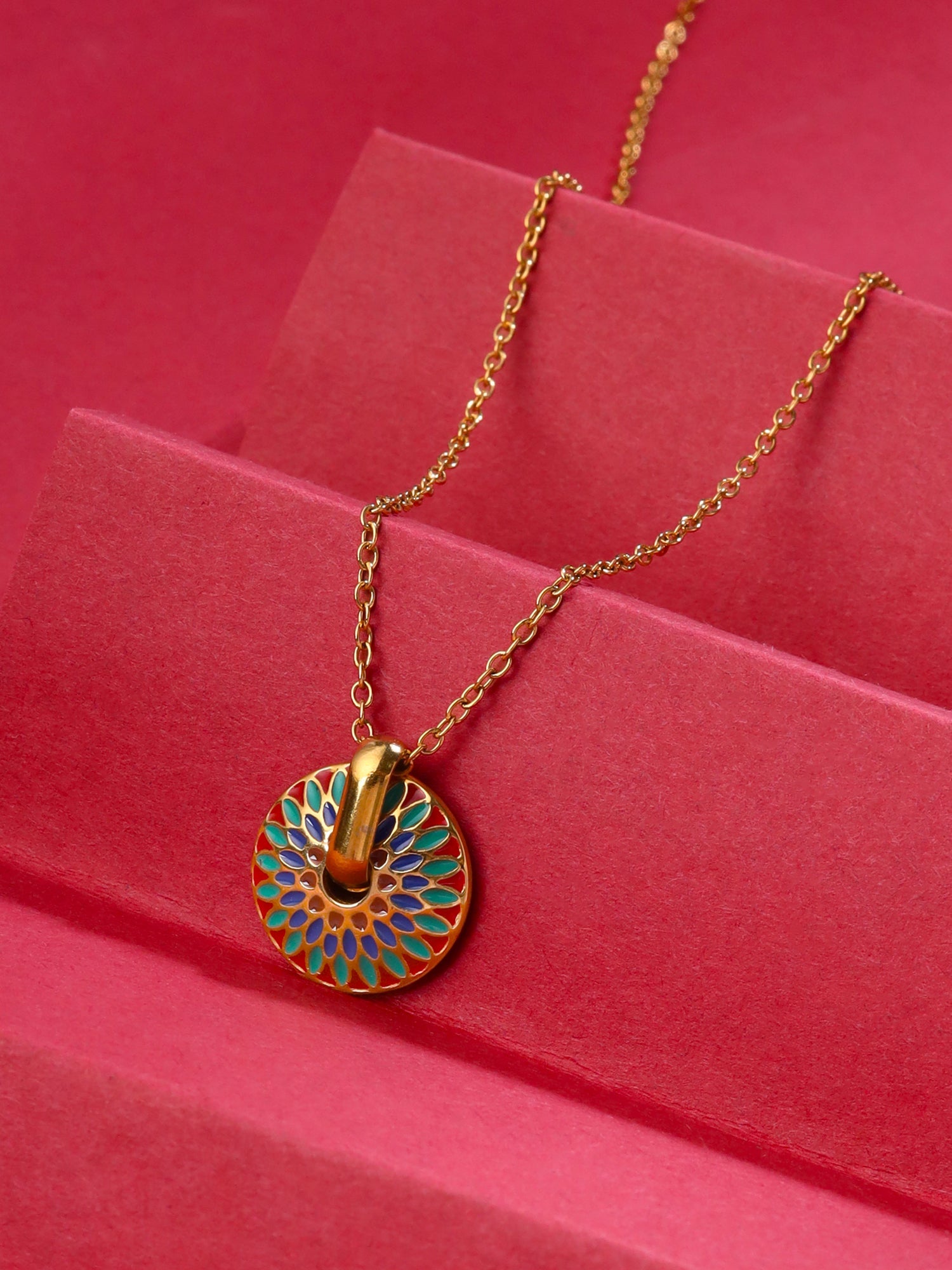 Simple Golden Chain Necklace