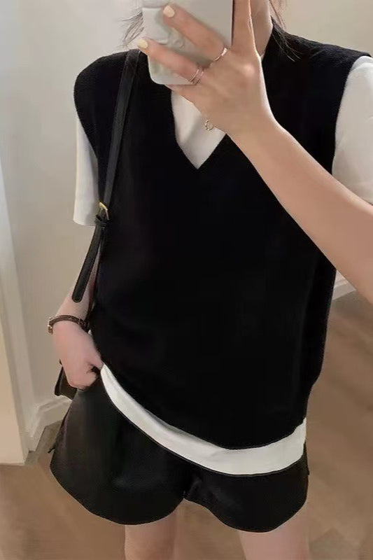 Trendy Sleeveless Knit Sweater