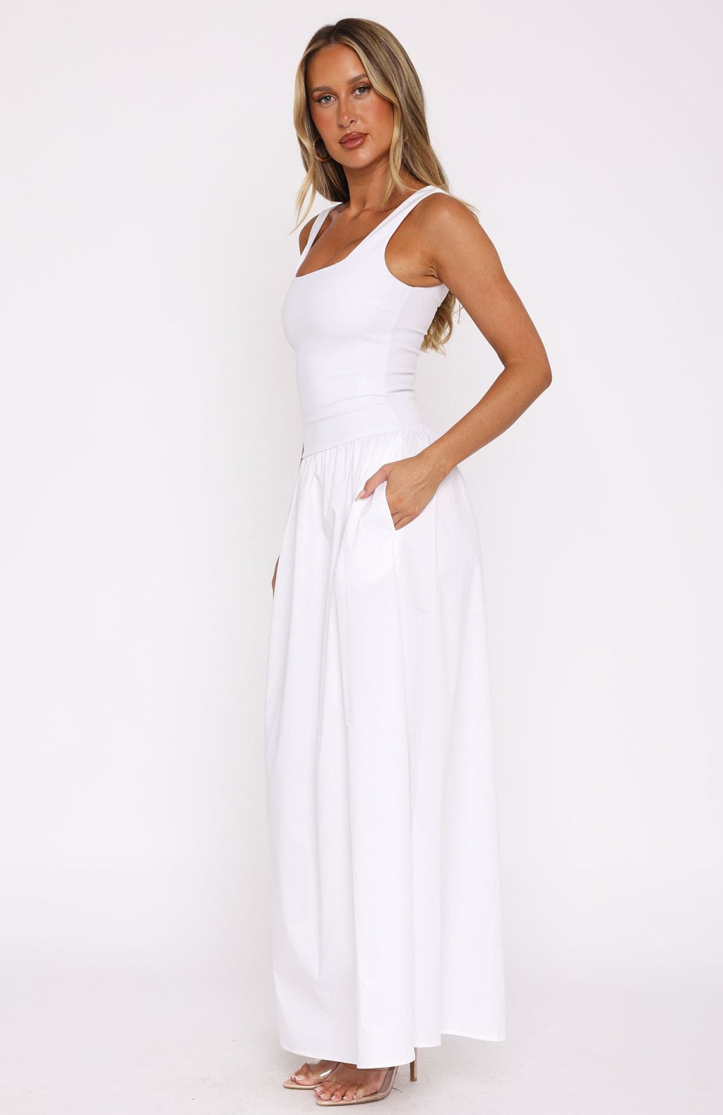 White Summer Delight Sleek Maxi Dress