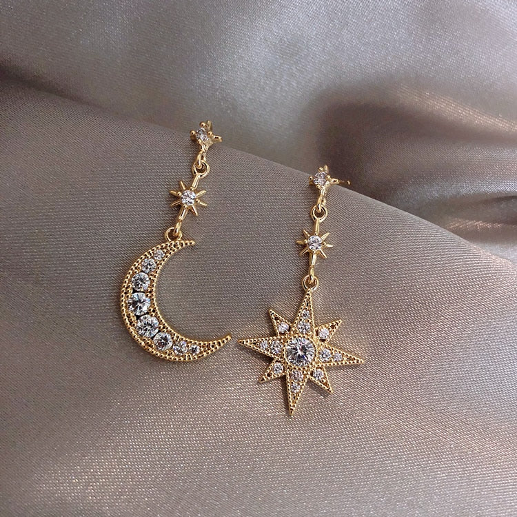 Star Moon Mismatched Gold Earring