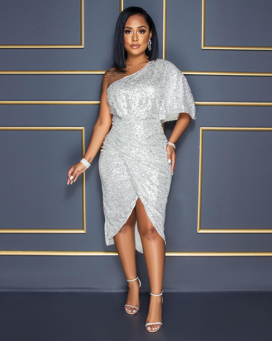 Sequined Puff Sleeve Party Midi Dress
