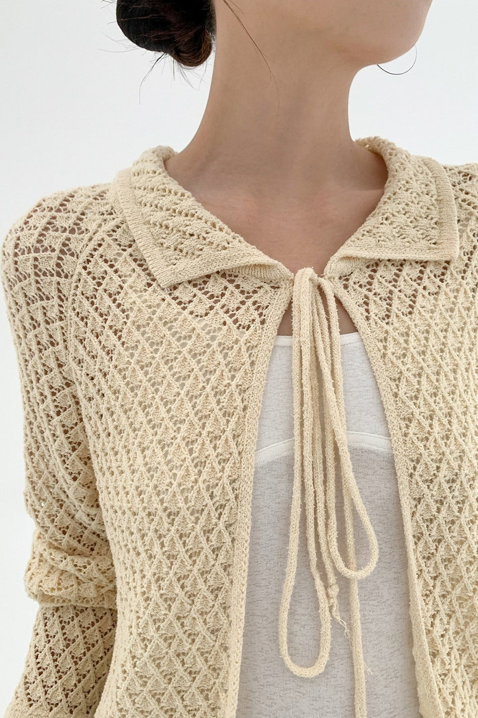 Hollow Collar Tie-Waist Short Knit Cardigan