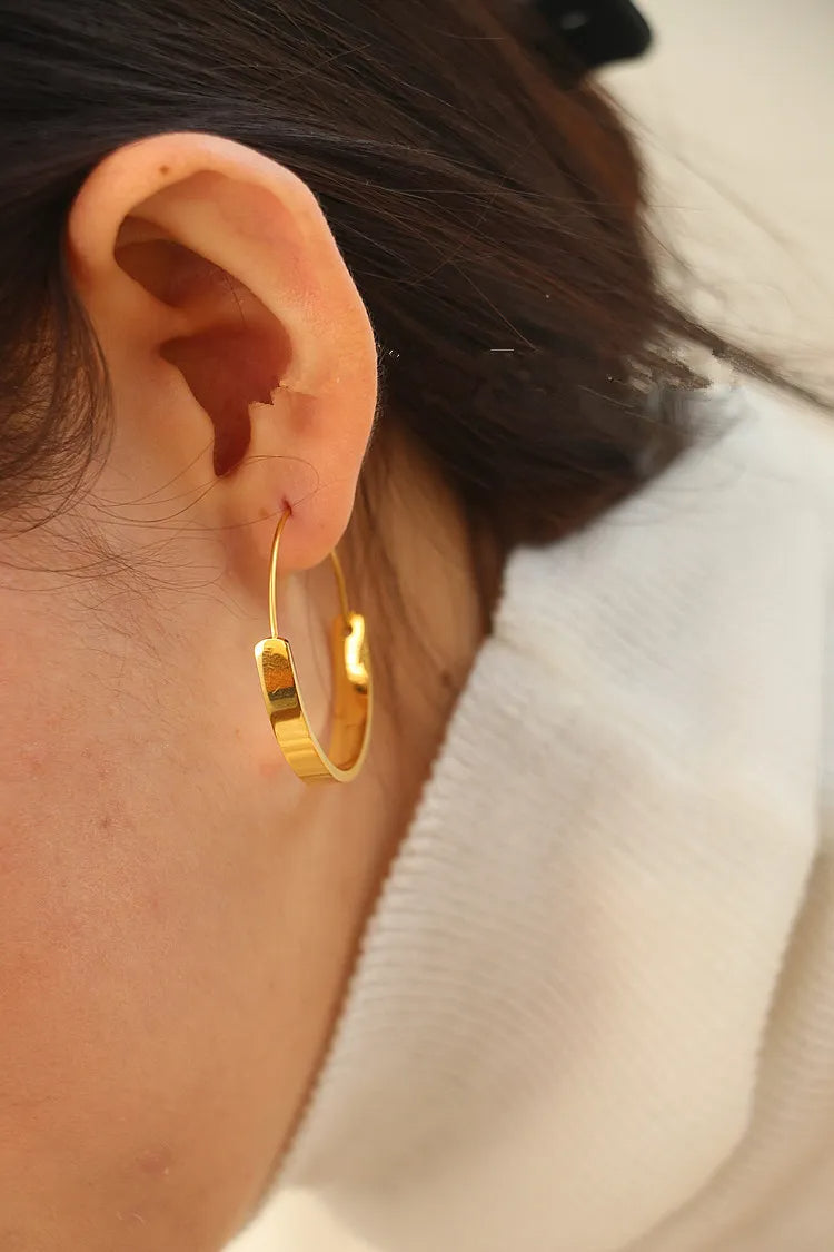 Simple Bar Hoop Earring