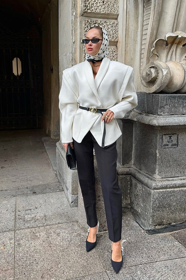 White Wool Thickened Belted Collar Mid Coat