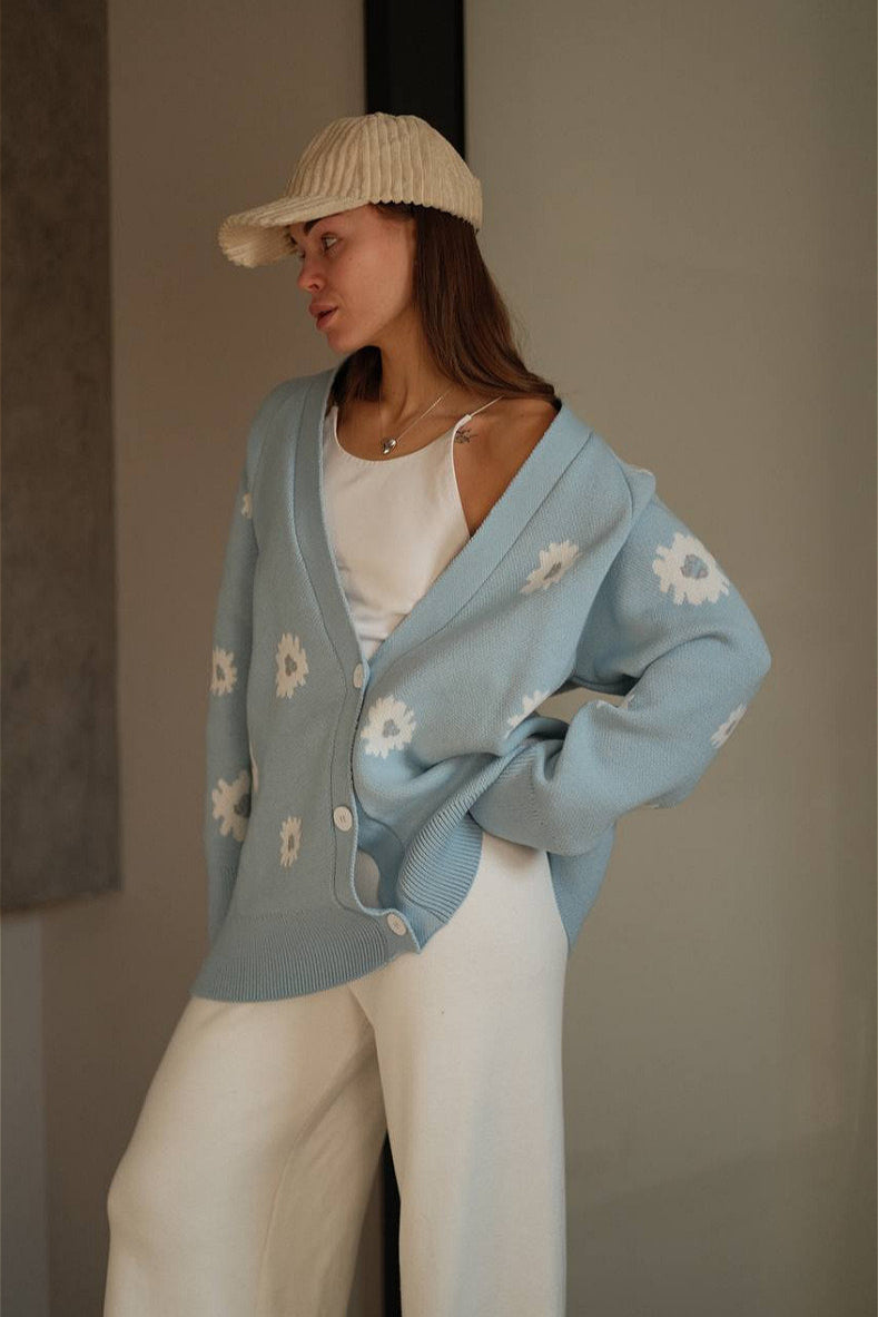 Fluffy Daisy Jacquard V-Neck Cardigan