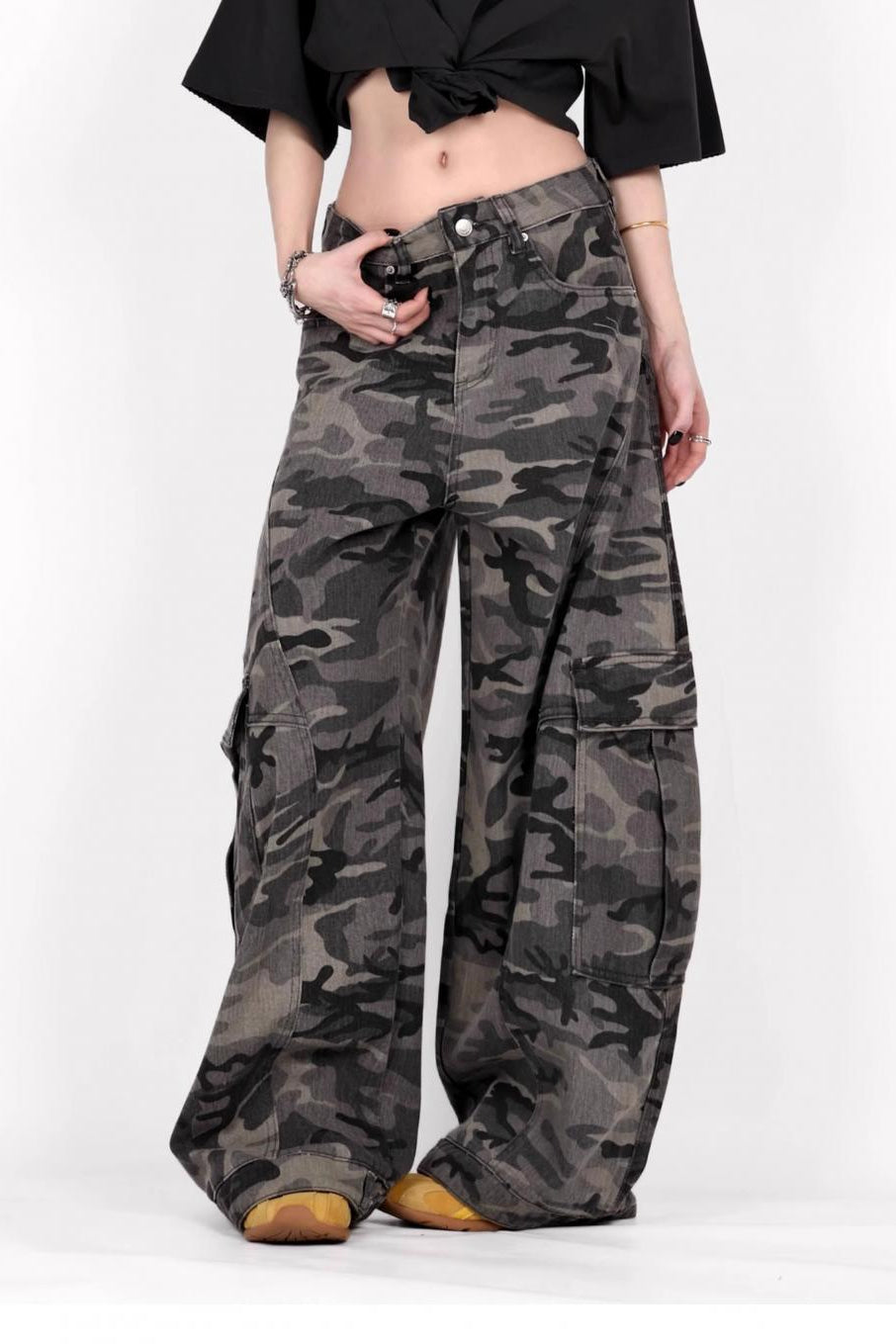 Retro Camo Wide-Leg Pant
