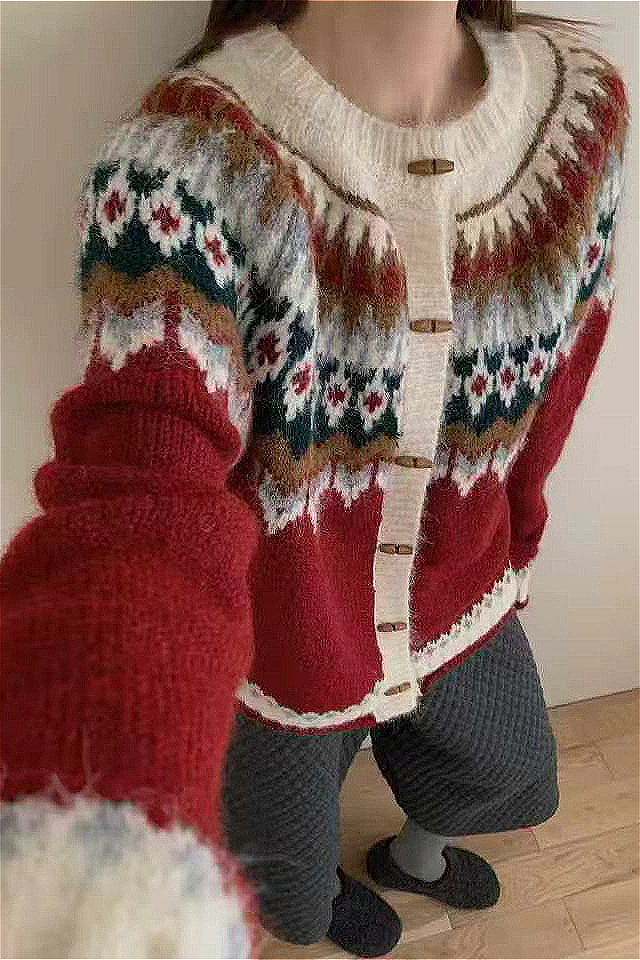 Crew-Neck Fair Isle Horn Button Cardigan