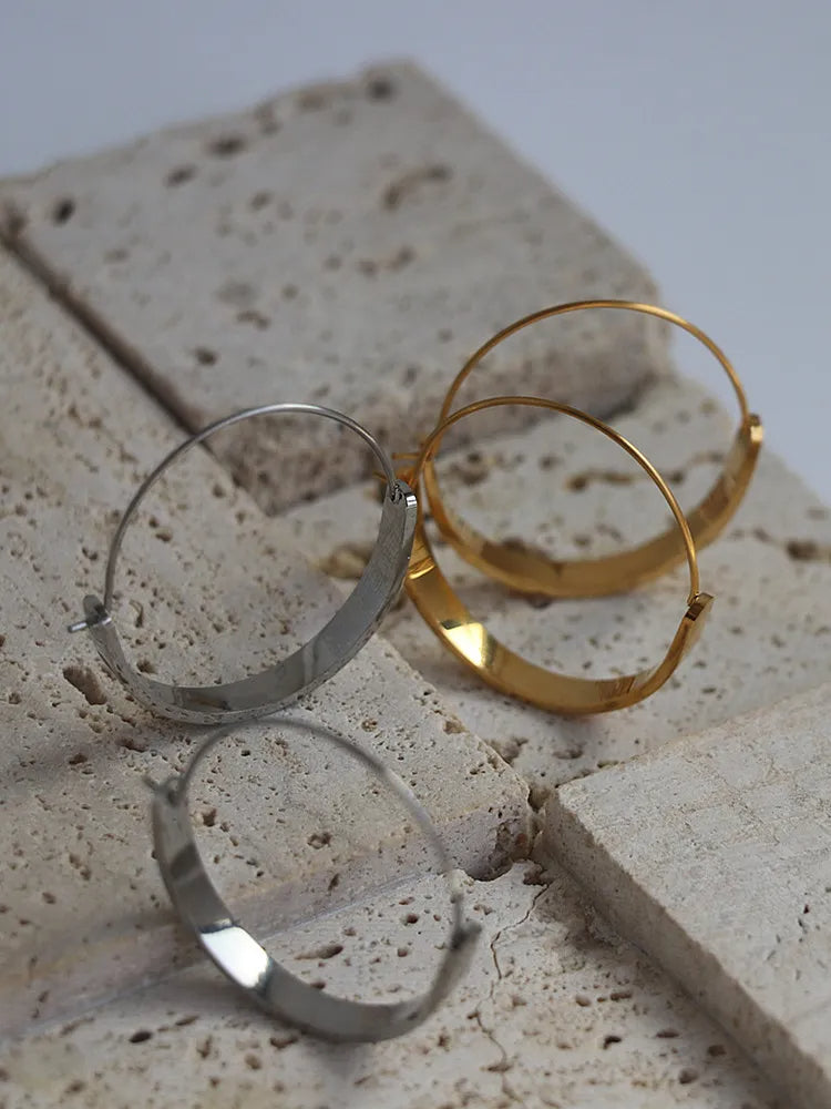 Simple Bar Hoop Earring