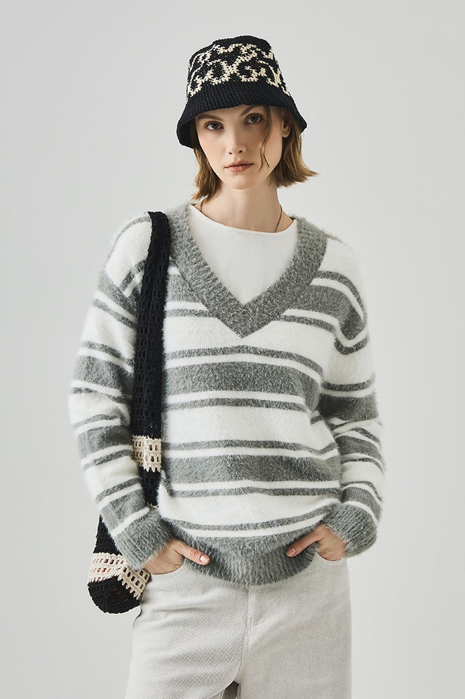 Loose V Neck Knit Sweater