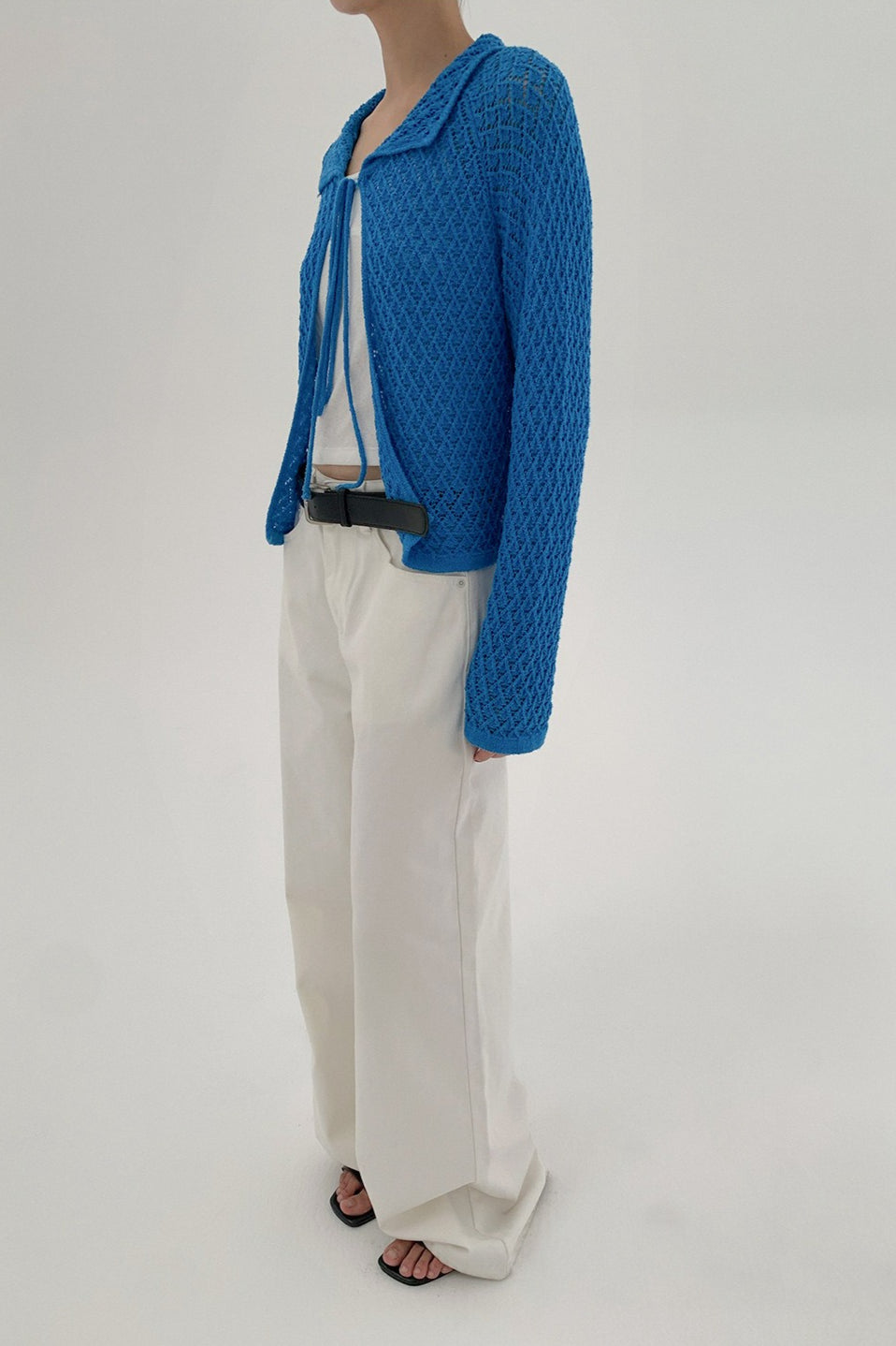 Hollow Collar Tie-Waist Short Knit Cardigan