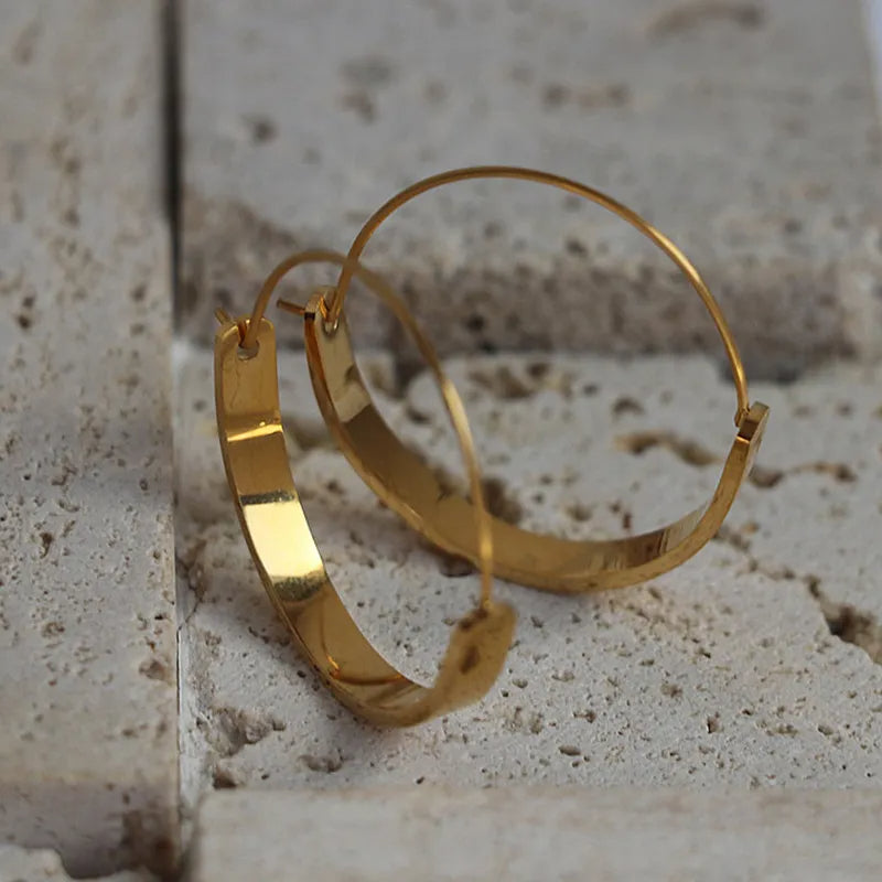 Simple Bar Hoop Earring
