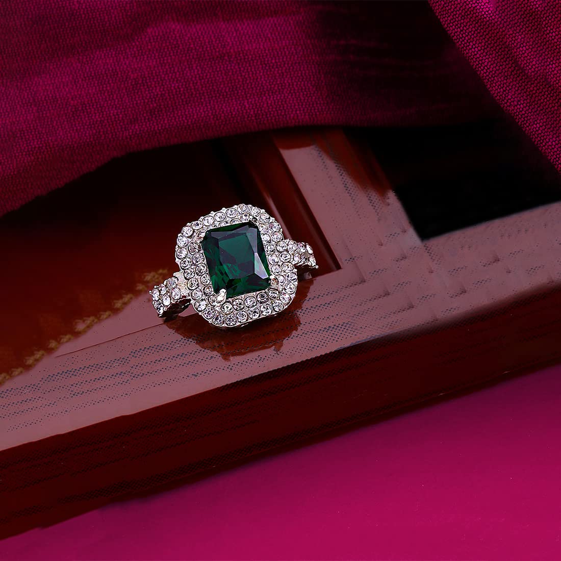 Emerald Green Crystal Square Finger Ring
