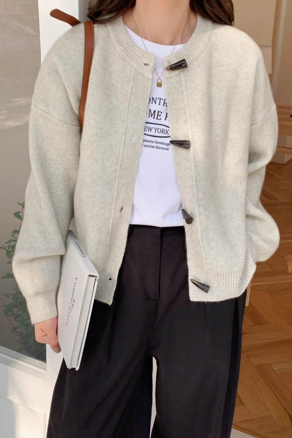 Retro Toggle Short Knit Cardigan