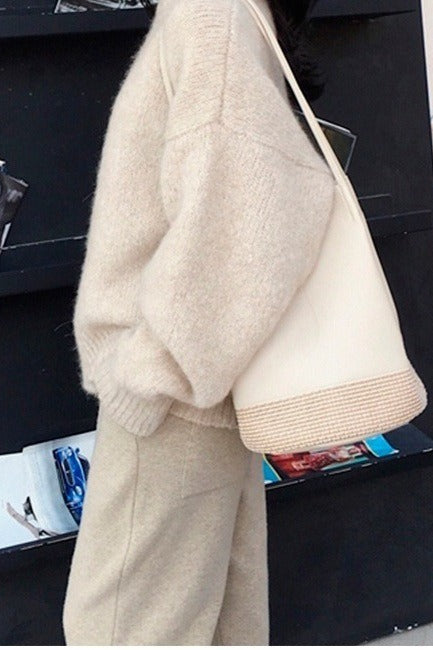 Loose Retro Style Sweater