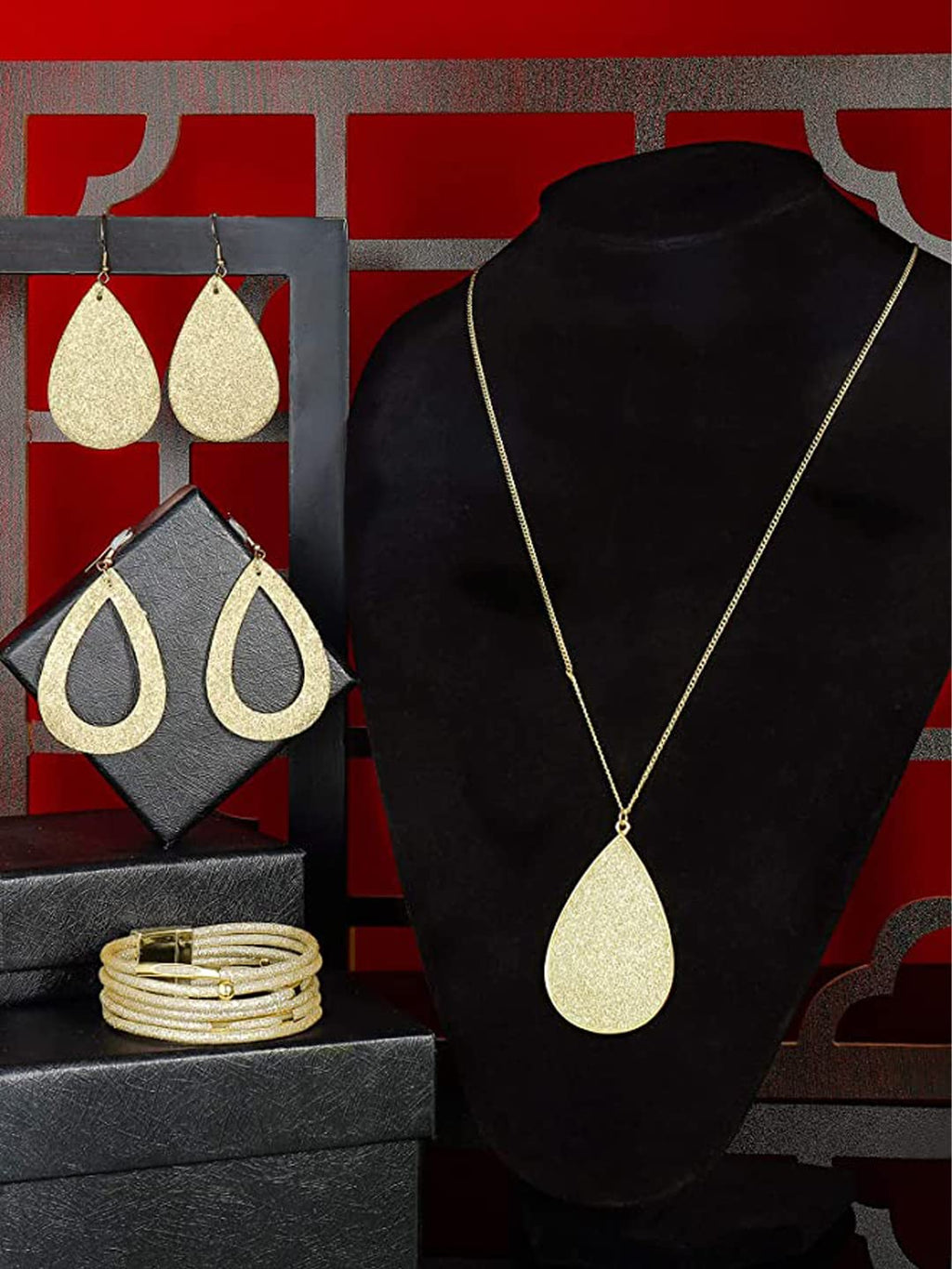 Gold Glitter Long Chain Pendant Necklace