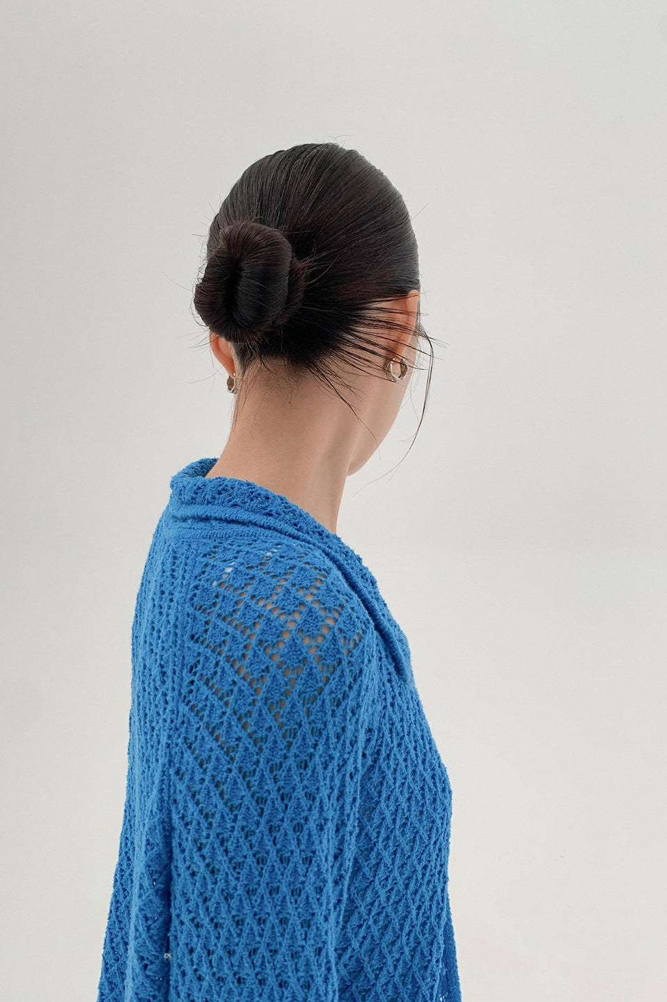 Hollow Collar Tie-Waist Short Knit Cardigan