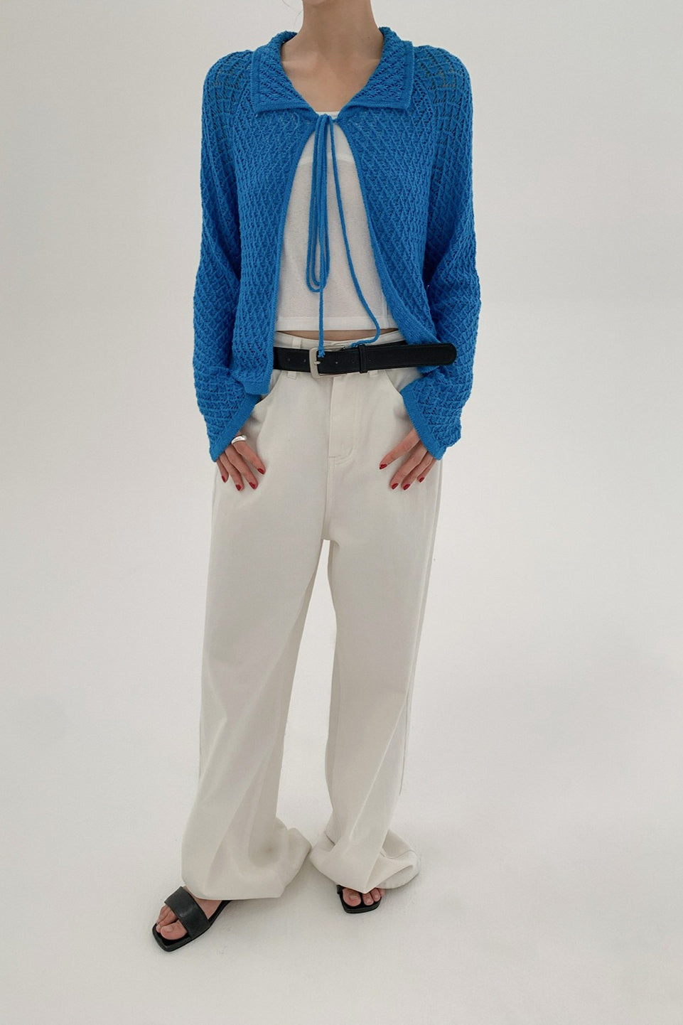 Hollow Collar Tie-Waist Short Knit Cardigan
