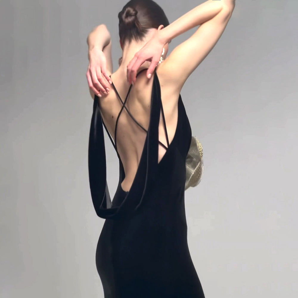 Backless Golden Floral Slim Fit Maxi Dress