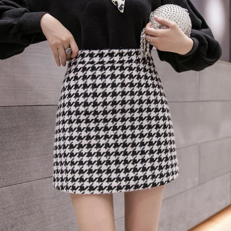 Wool Plaid Buttocks Short Mini Skirt