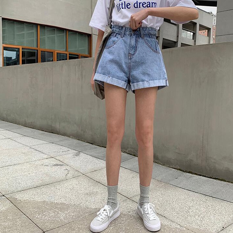 Loose Elastic Wide Leg Relaxed Short