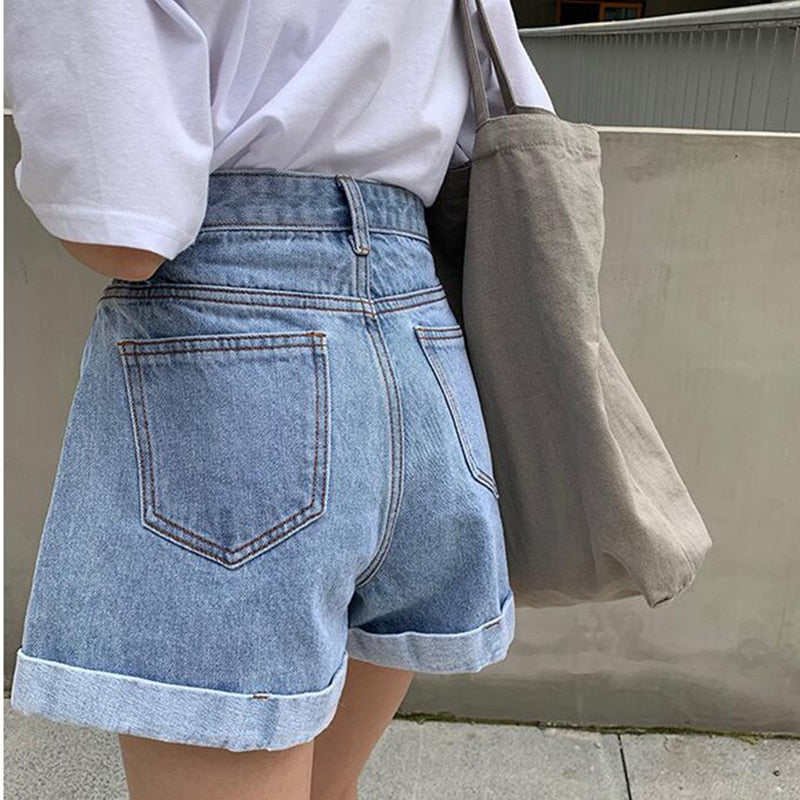 Loose Elastic Wide Leg Relaxed Short