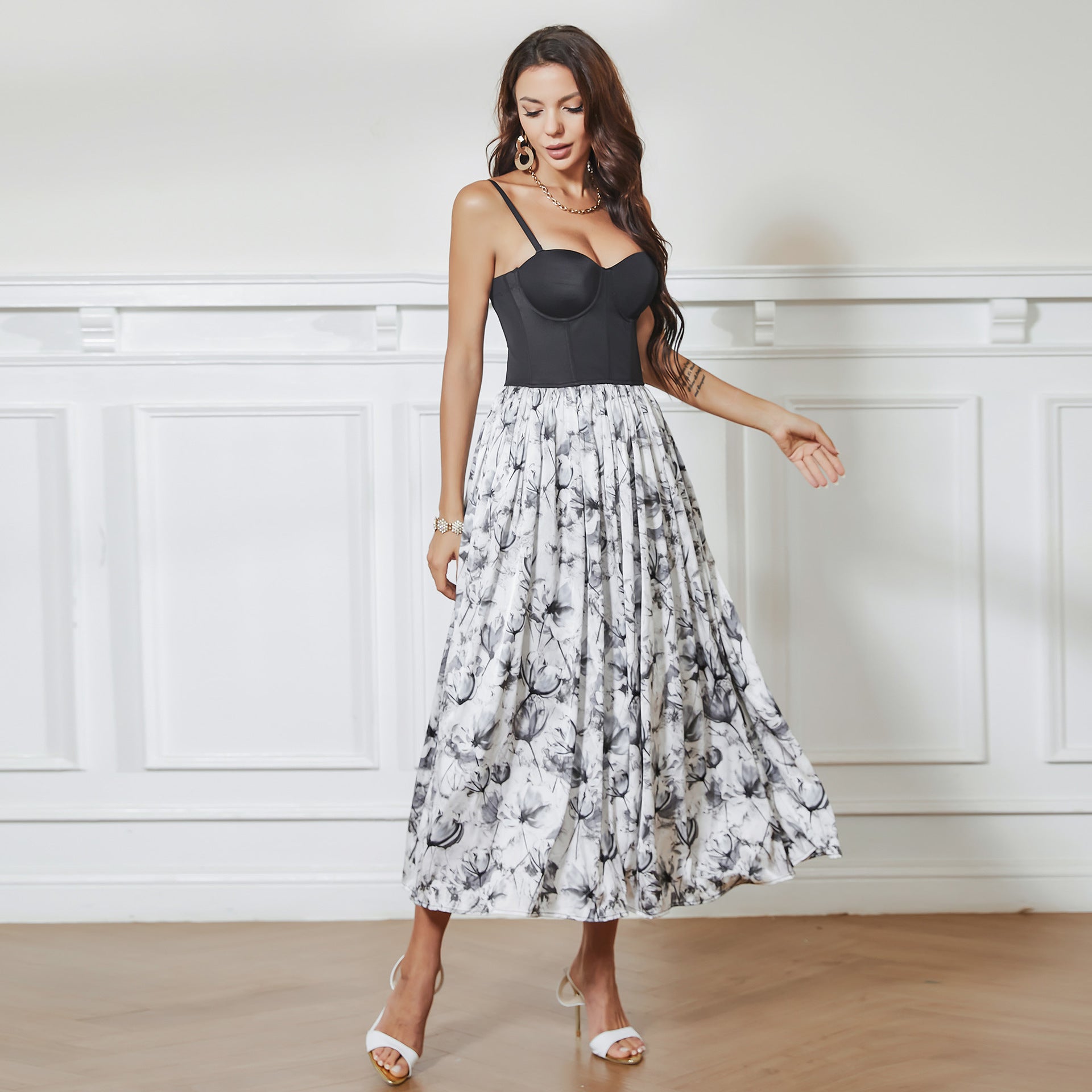 Ink Print Beauty Back Swing Maxi Dress