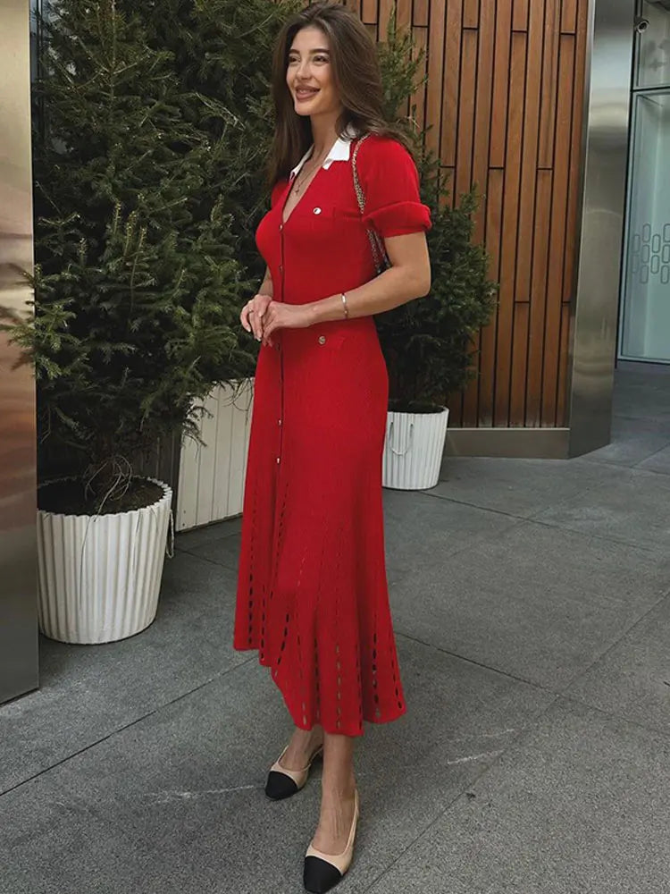 Contrast Collar Buttoned Ribbed Midi Dress