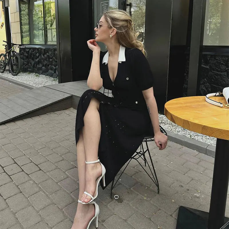 Contrast Collar Buttoned Ribbed Midi Dress