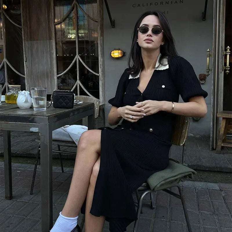 Contrast Collar Buttoned Ribbed Midi Dress