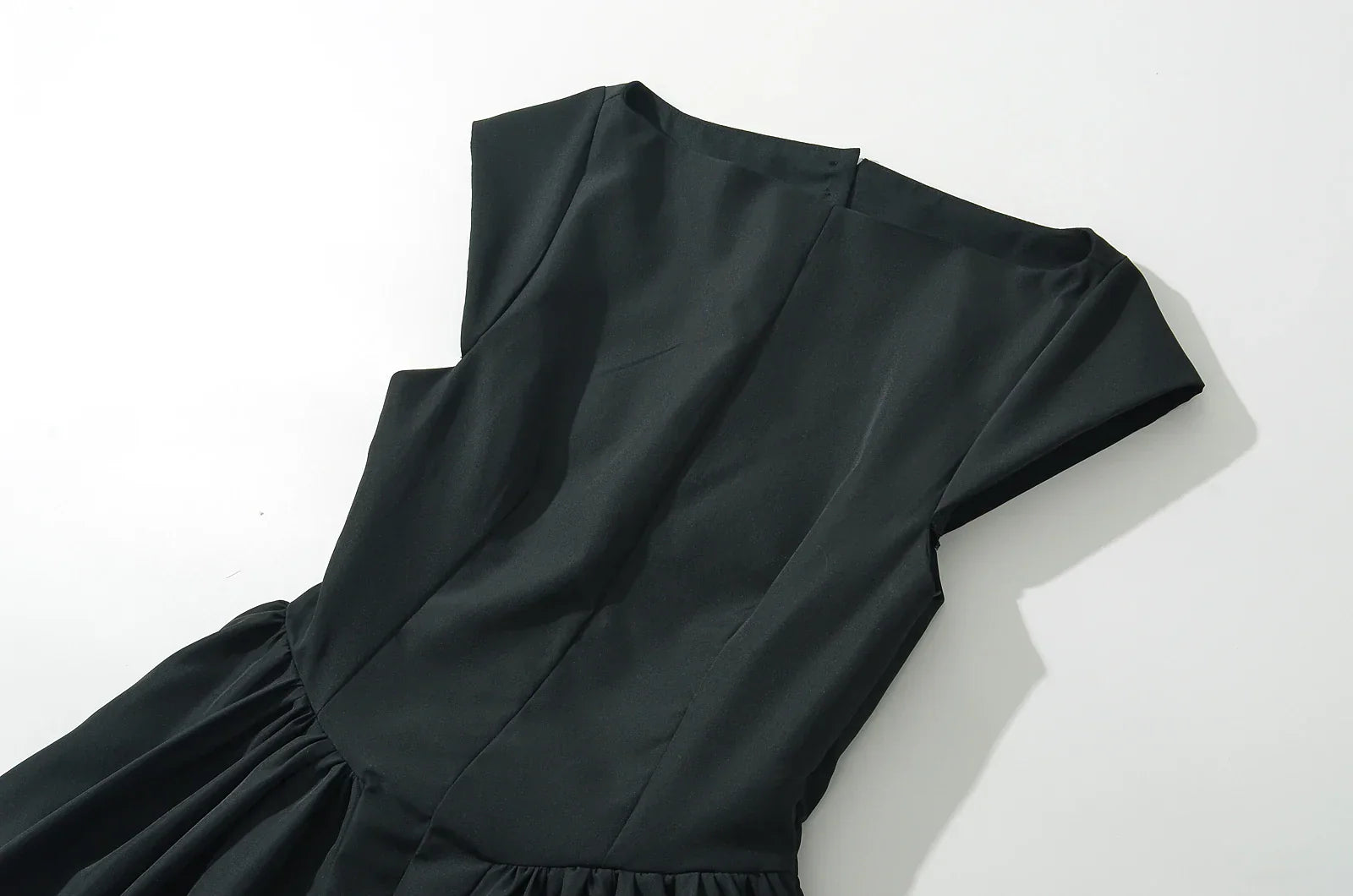 Short Sleeve Hollow Back Party Dress