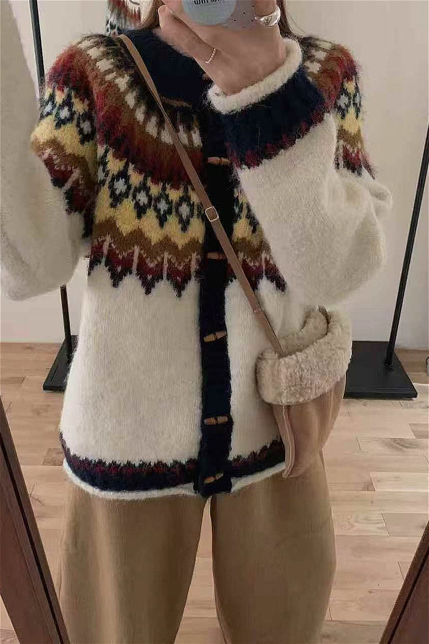 Crew-Neck Fair Isle Horn Button Cardigan