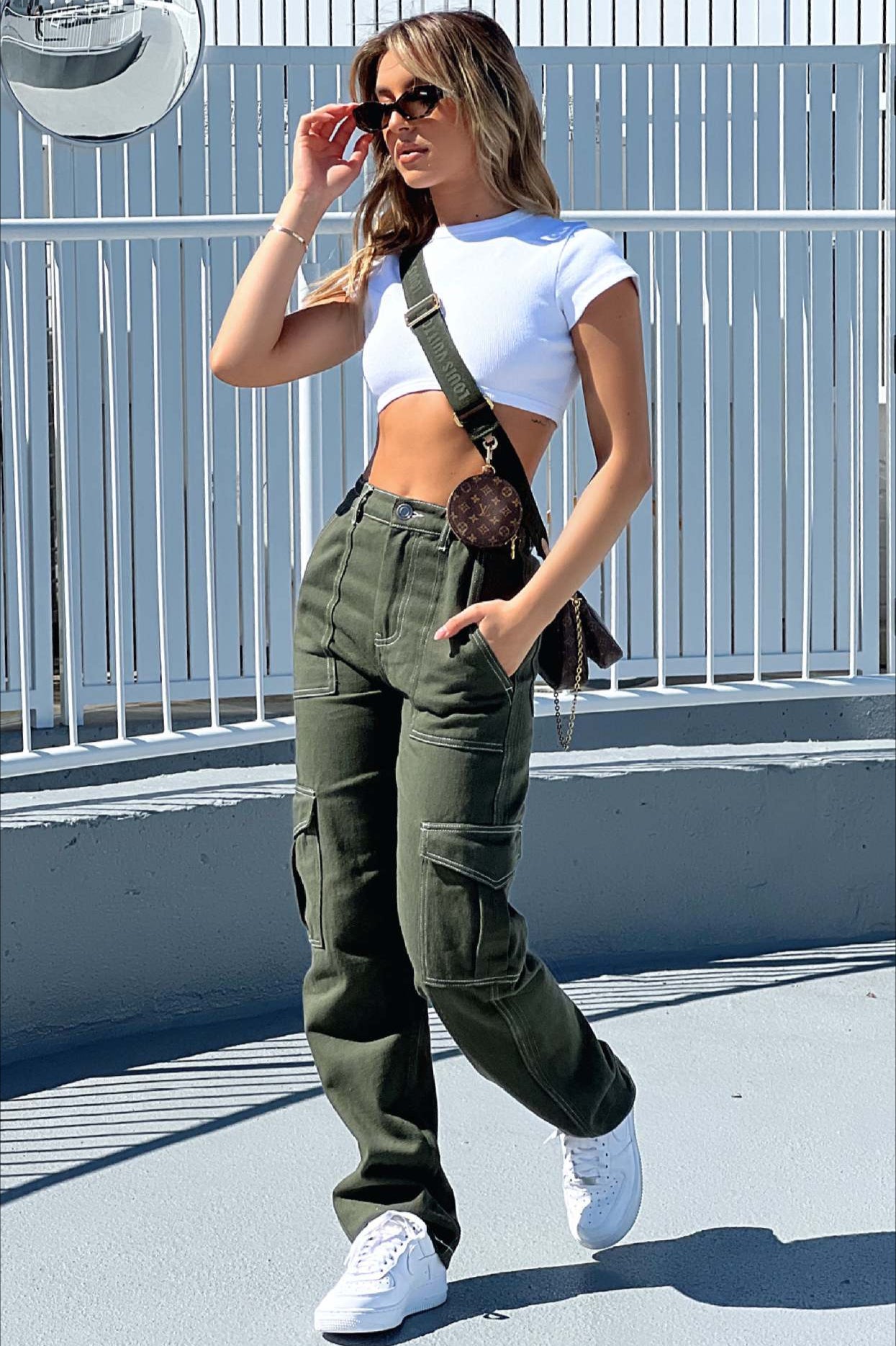 Trendy Straight Leg Multi-Pocket Pant