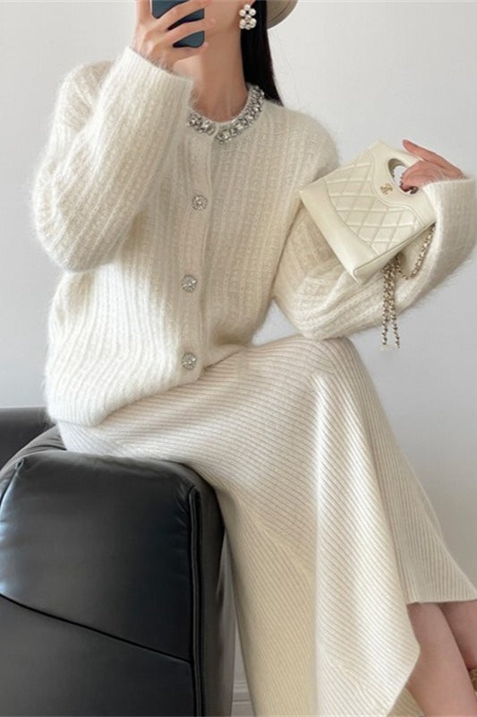 V-Neck Slim Knit Cardigan