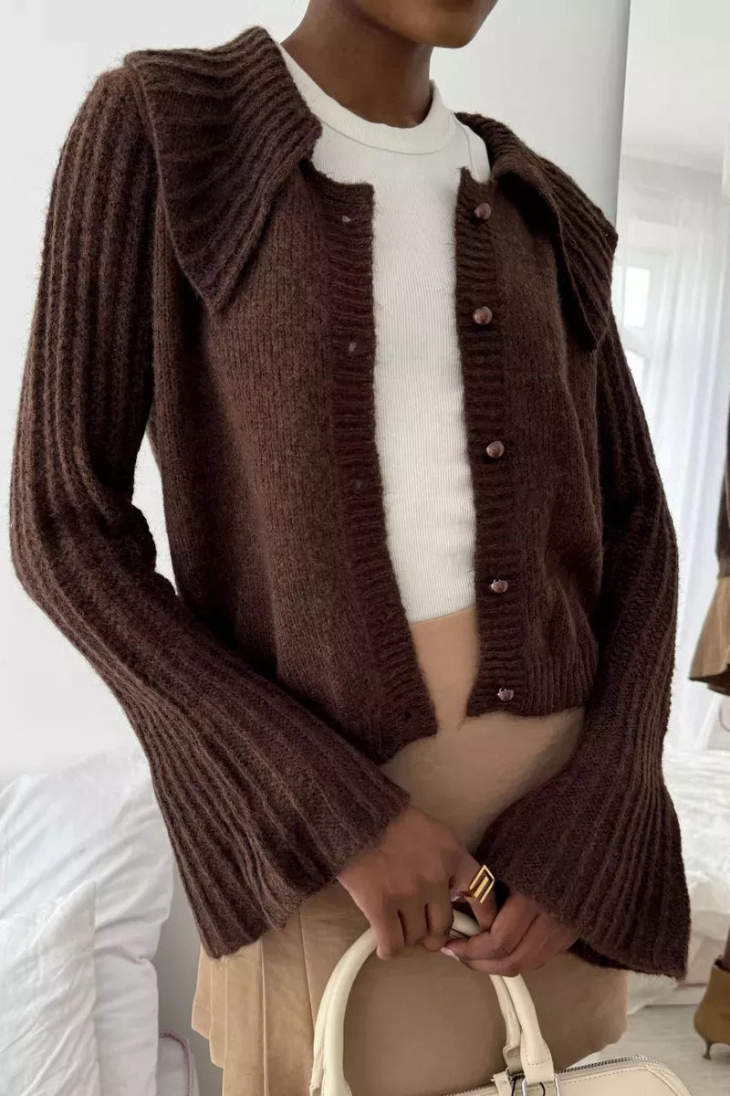 Chic Polo Bell Sleeve Sweater
