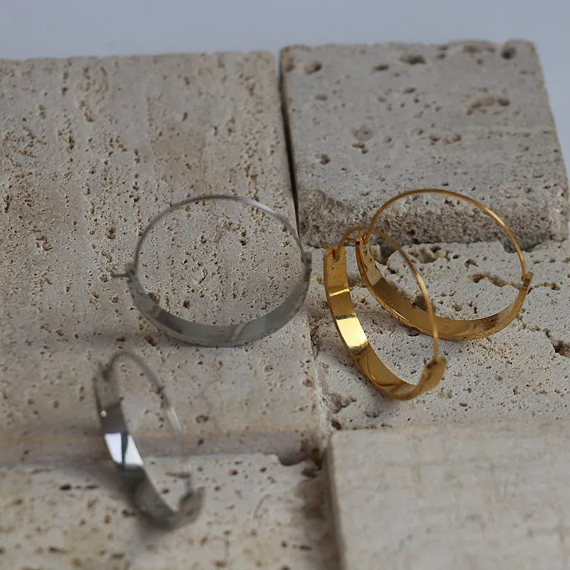 Simple Bar Hoop Earring