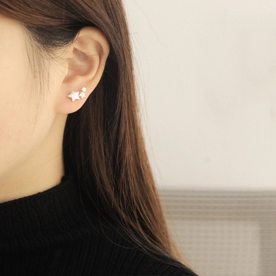 Small Ear Crawler Star Earring