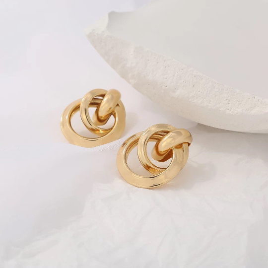 Love Knot Gold Earring
