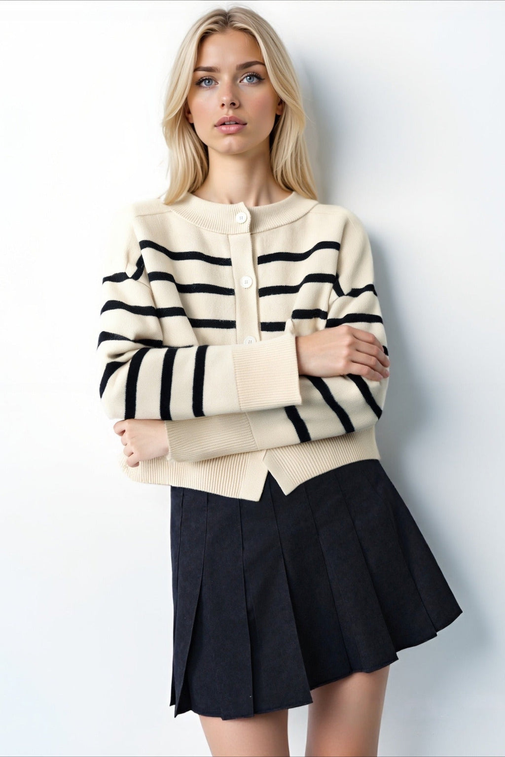 Crew-Neck Striped Pocket Knit Cardigan