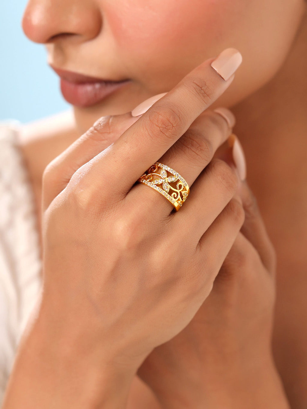 Gold Crystal Studded Flower Band Ring