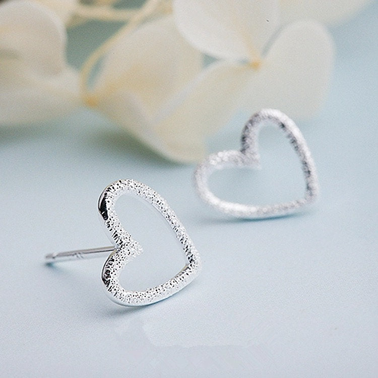 Hammered Heart Stud Metal Earring