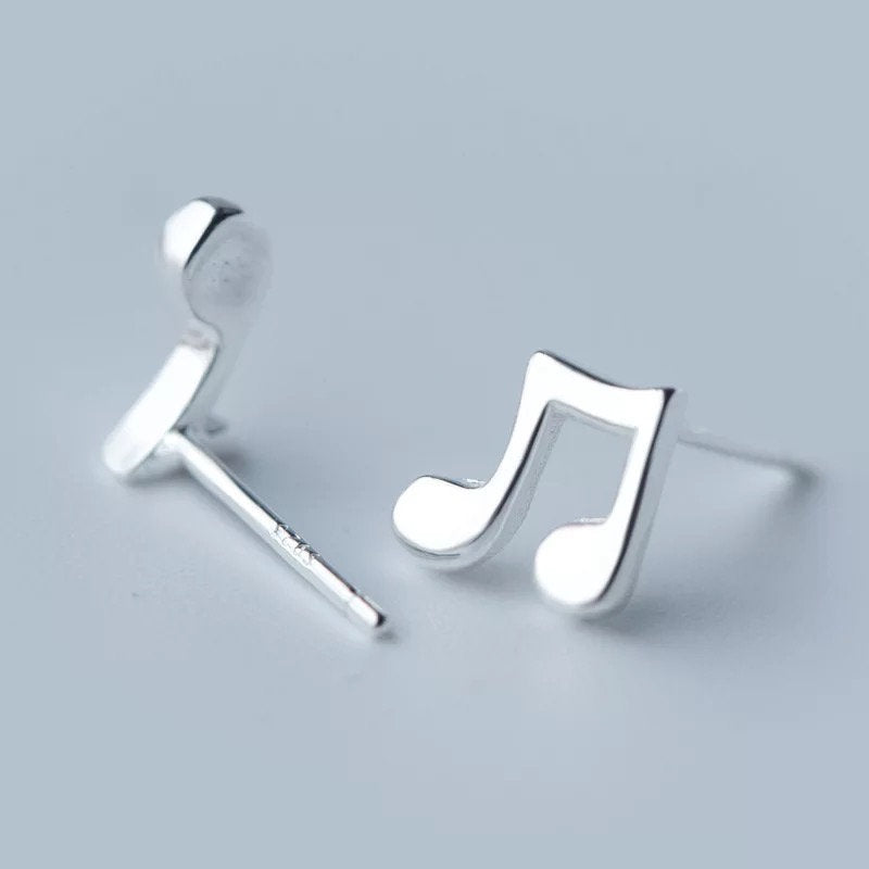 Tiny Musical Note Stud Earring